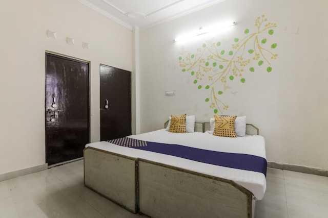 Oyo Hotel Radhe Krishna Marriage Hall Lucknow Luaran gambar